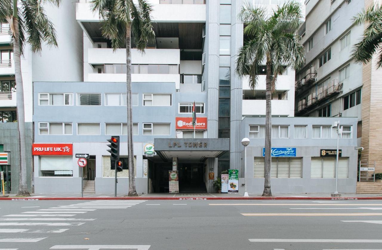Reddoorz Premium Near Greenbelt Makati - Vaccinated Staff Makati City Exterior foto