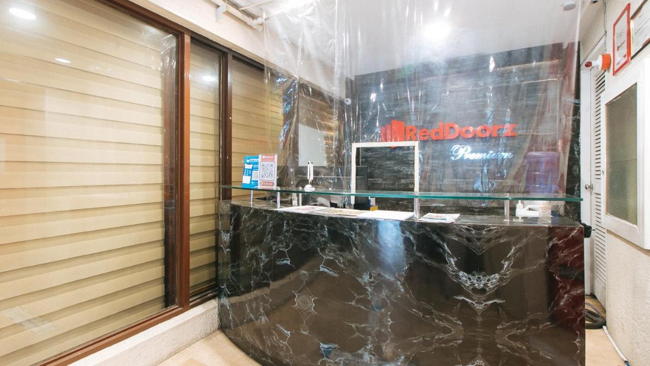 Reddoorz Premium Near Greenbelt Makati - Vaccinated Staff Makati City Exterior foto