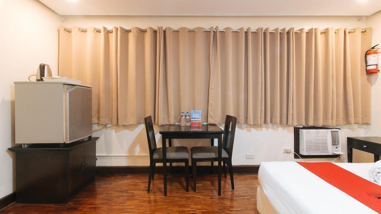 Reddoorz Premium Near Greenbelt Makati - Vaccinated Staff Makati City Exterior foto