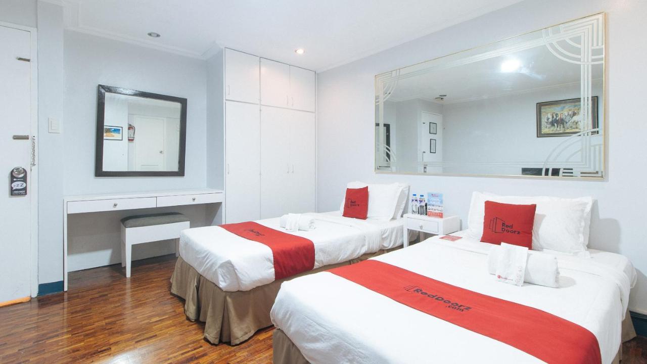 Reddoorz Premium Near Greenbelt Makati - Vaccinated Staff Makati City Exterior foto