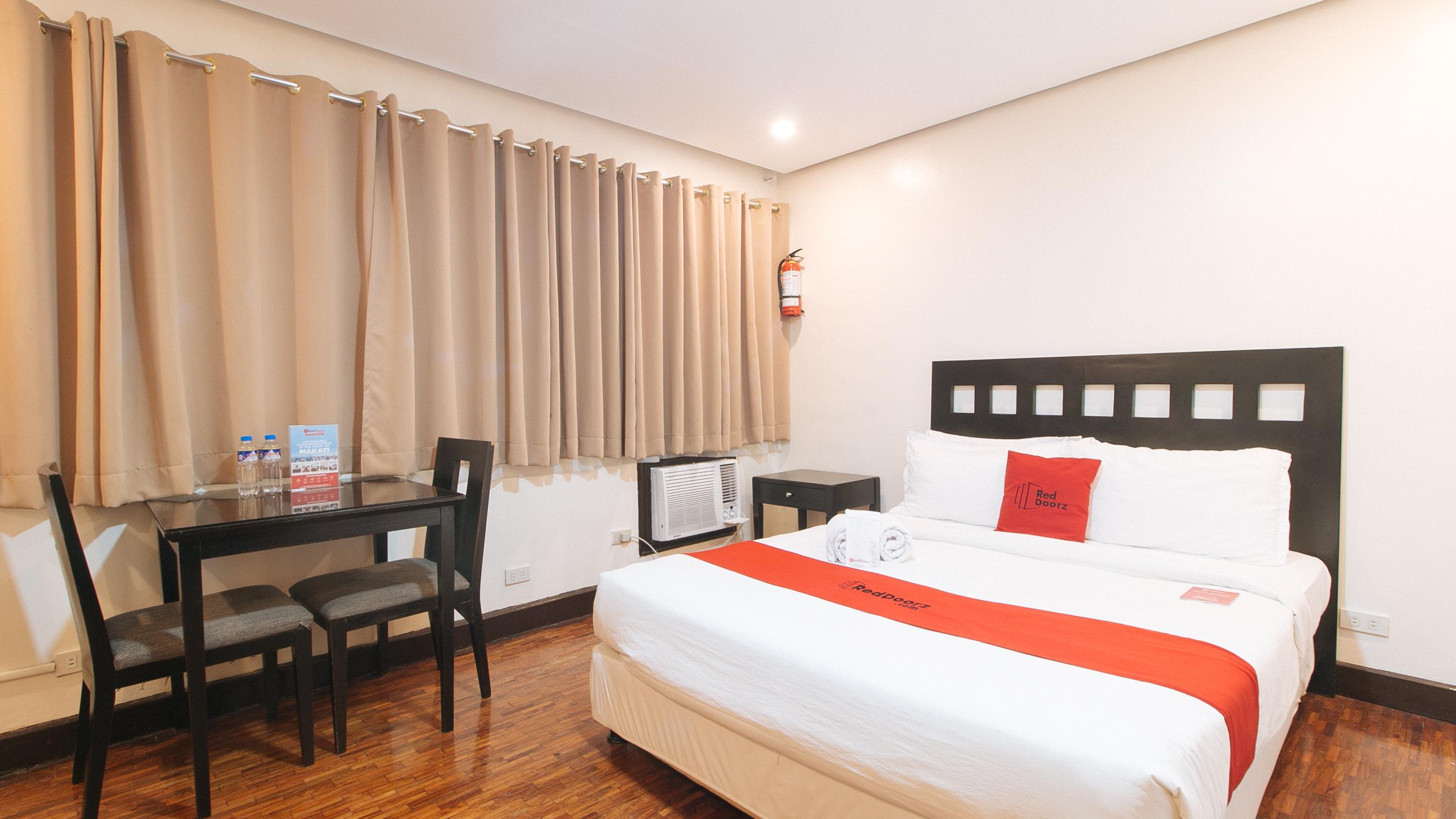 Reddoorz Premium Near Greenbelt Makati - Vaccinated Staff Makati City Exterior foto