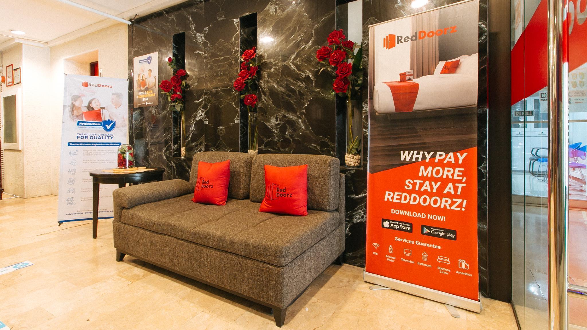 Reddoorz Premium Near Greenbelt Makati - Vaccinated Staff Makati City Exterior foto